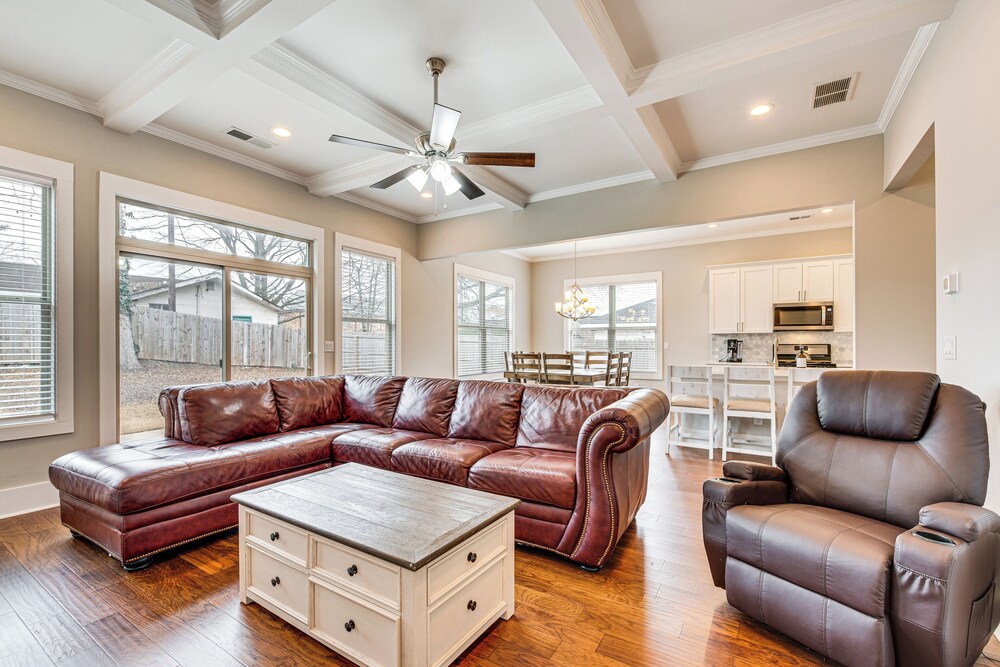 6 Mi to Downtown Atlanta: Spacious Home w/ Yard
