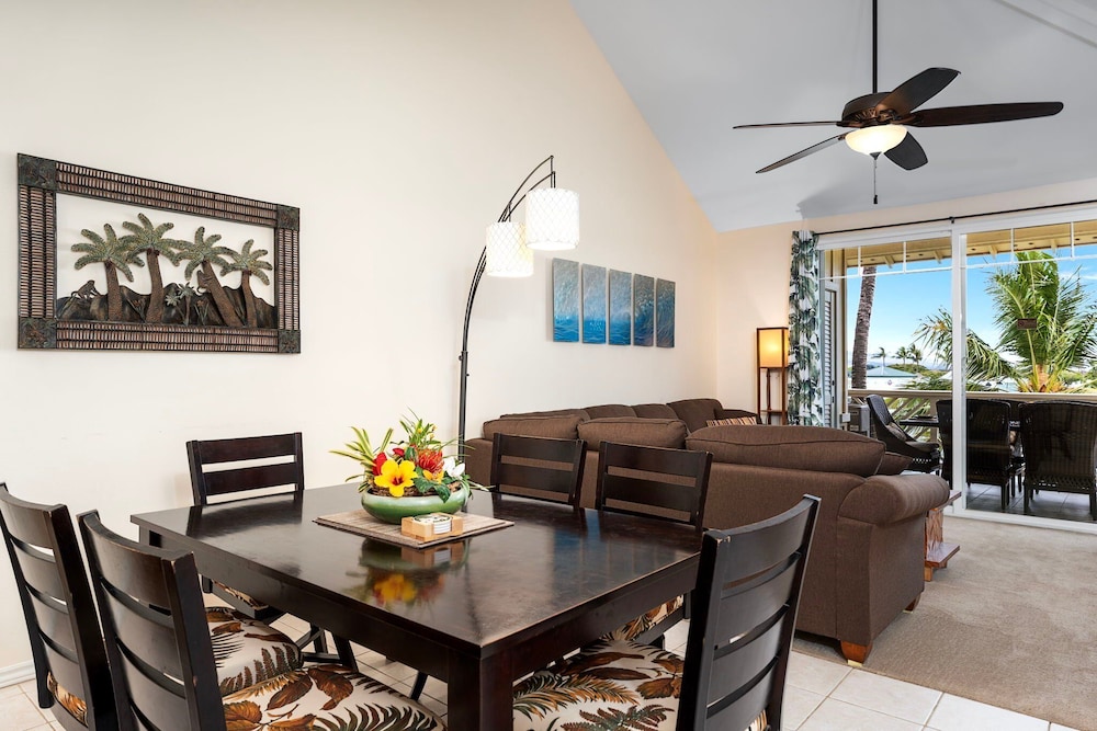 2 Bedroom with Loft and Mountain Views
