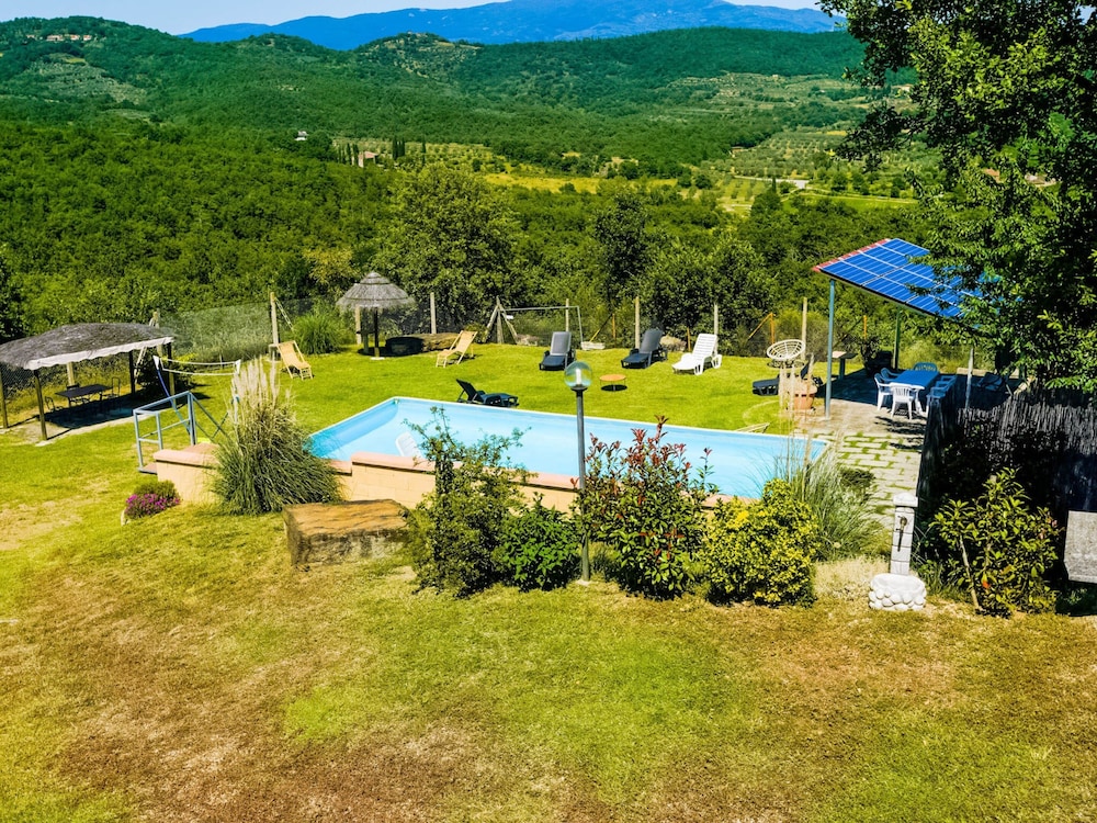 Villa in Pieve San Giovanni With Pool view 4