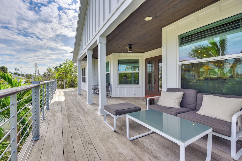 Walk to Ocean: Home w/ Pool in Holmes Beach