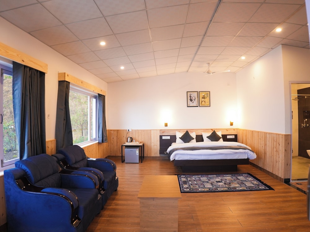 The Glass House Gethia