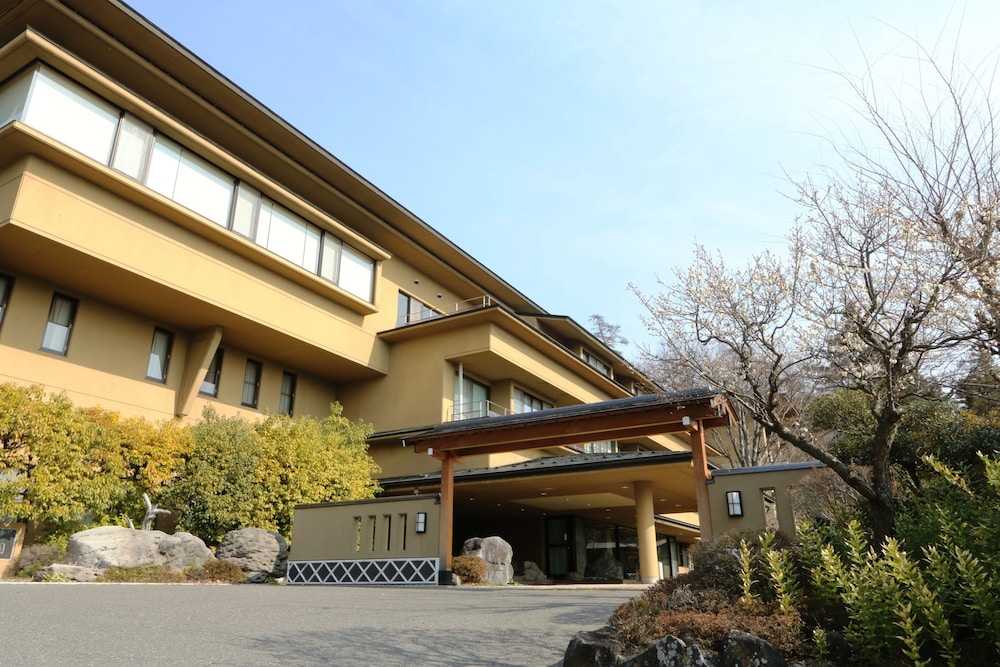 Saneikaku