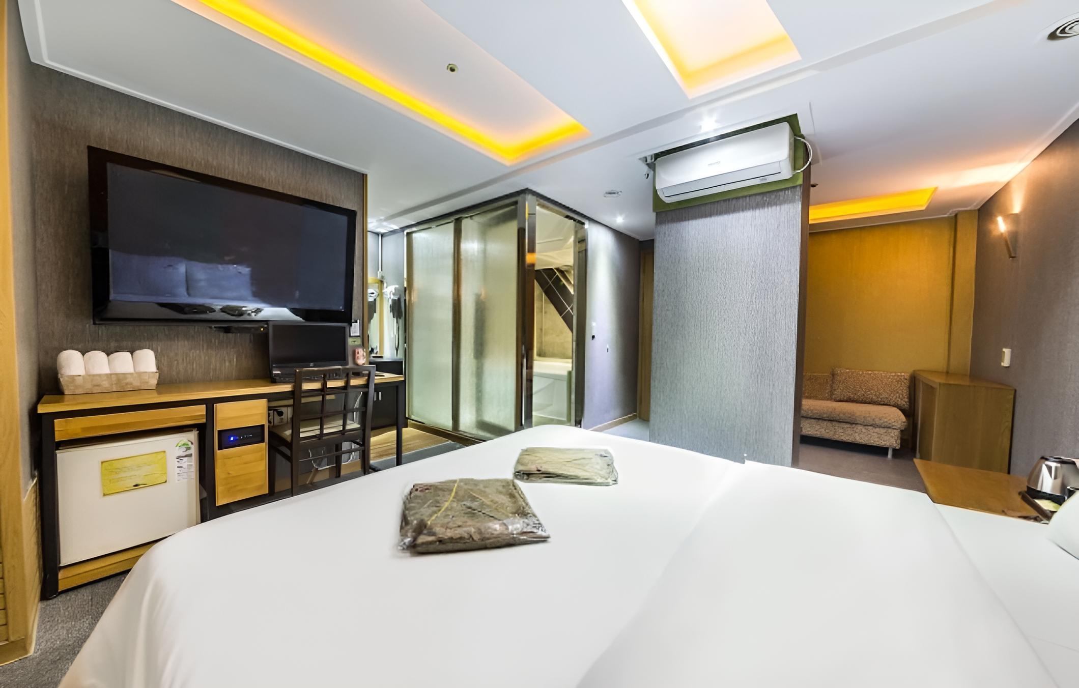 Gildong Argo Hotel