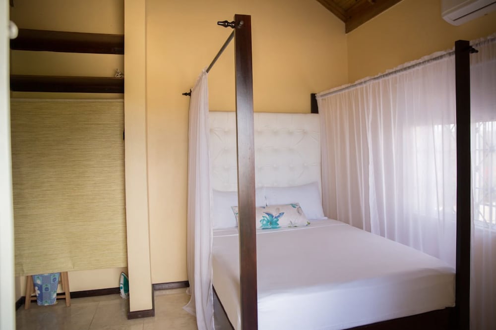 Apartment in Hellshire near Beach