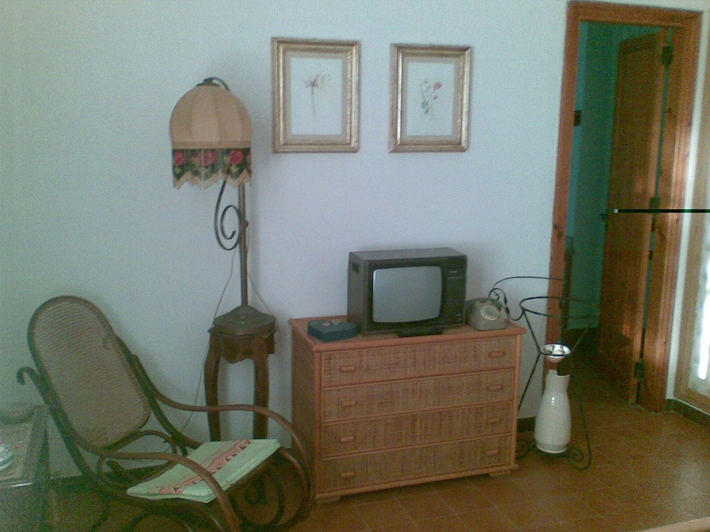 Villa Denise 100 Meters From the sea view 3