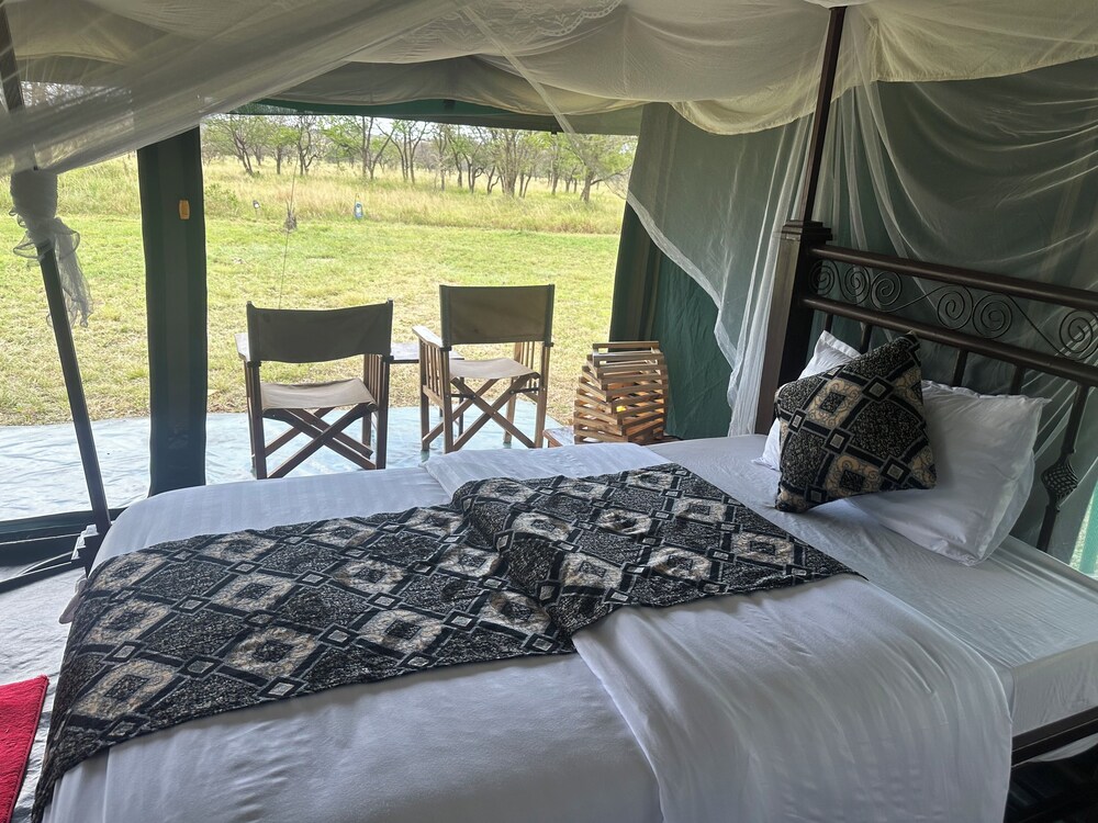 ZUHUMATH TENTED CAMPS SERENGETI
