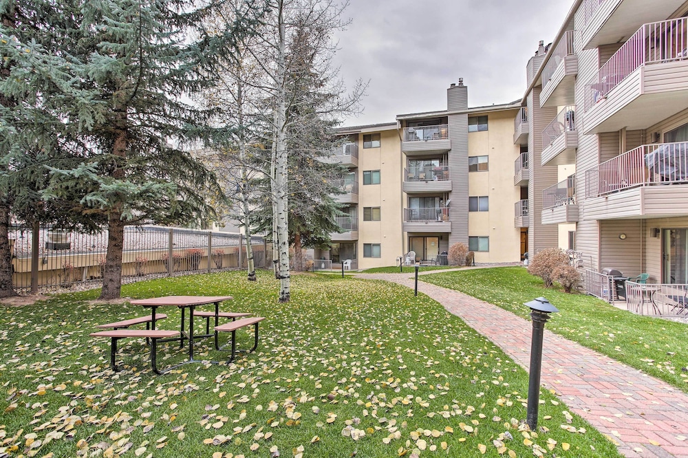 Colorado Escape w/ Pool Access & Mountain Views! view 4