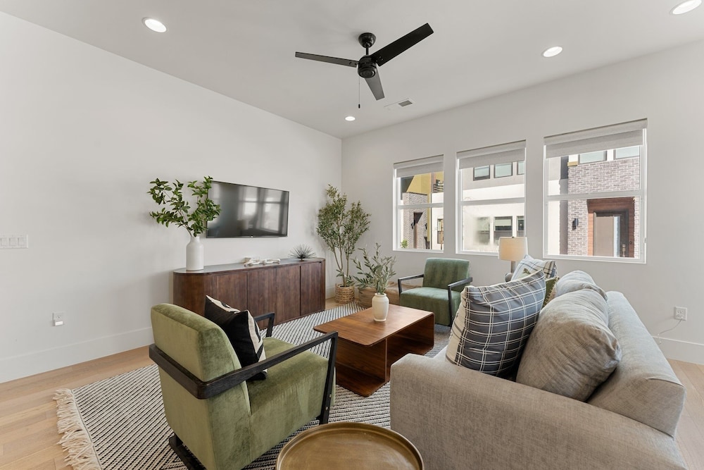 Villa #26 At Bloomington Country Club - Sunset Retreat 4 Bedroom Townhouse