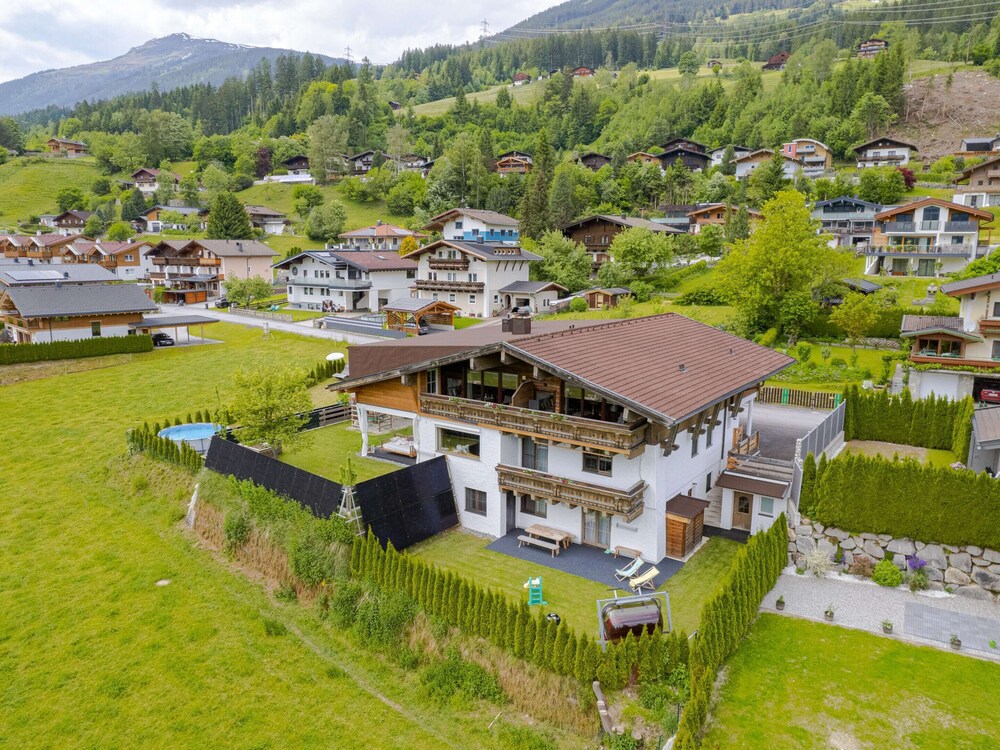 Apartment Building Ferien, Neukirchen