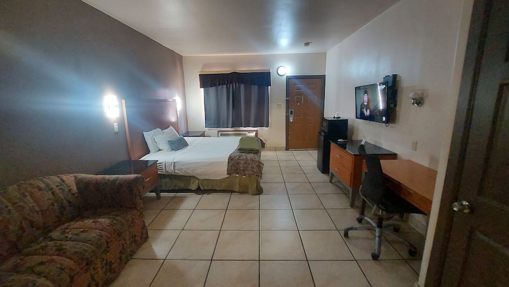 Executive Inn and Suites