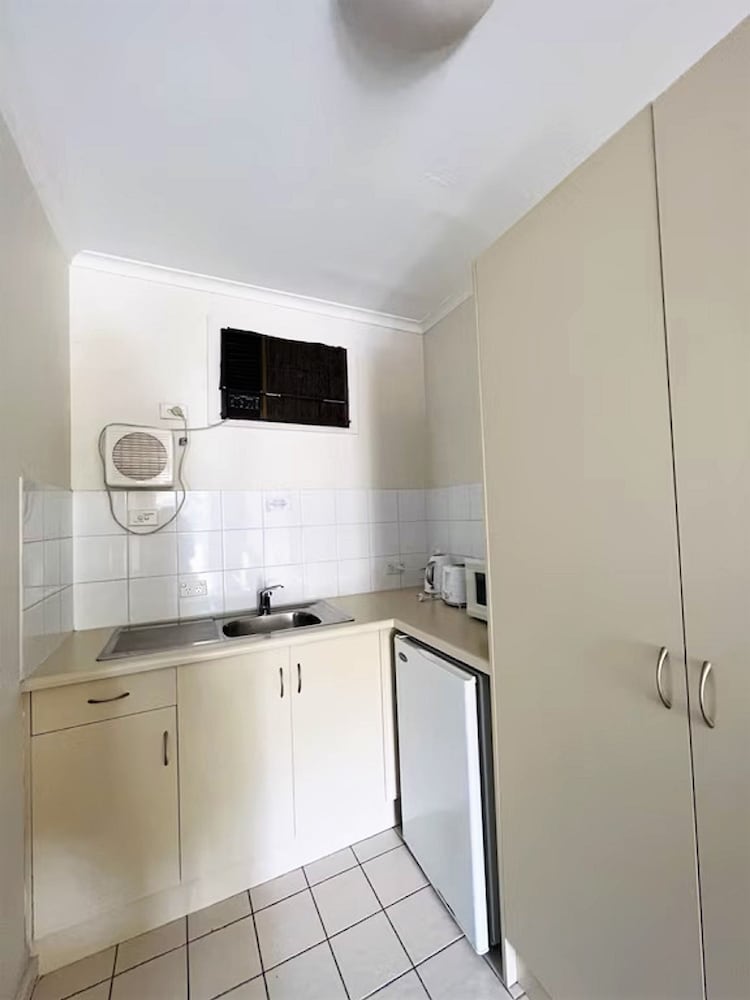 Unwind Glenelg Studio Apartment no 30