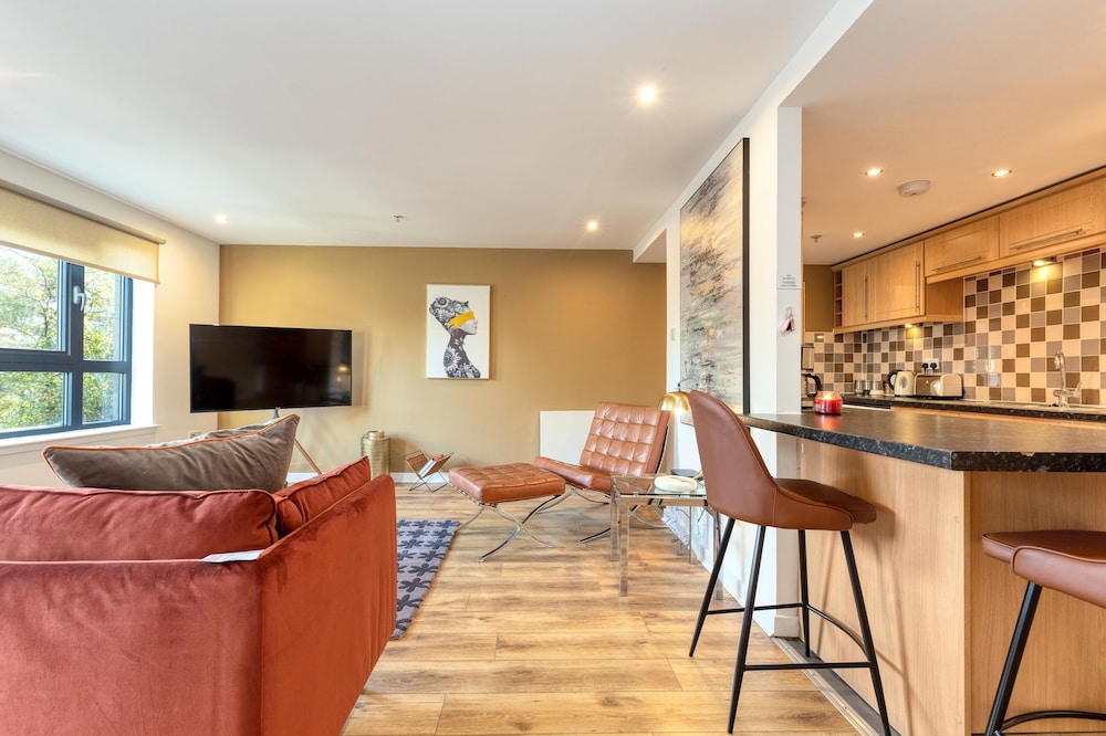 Executive 7 Apartments