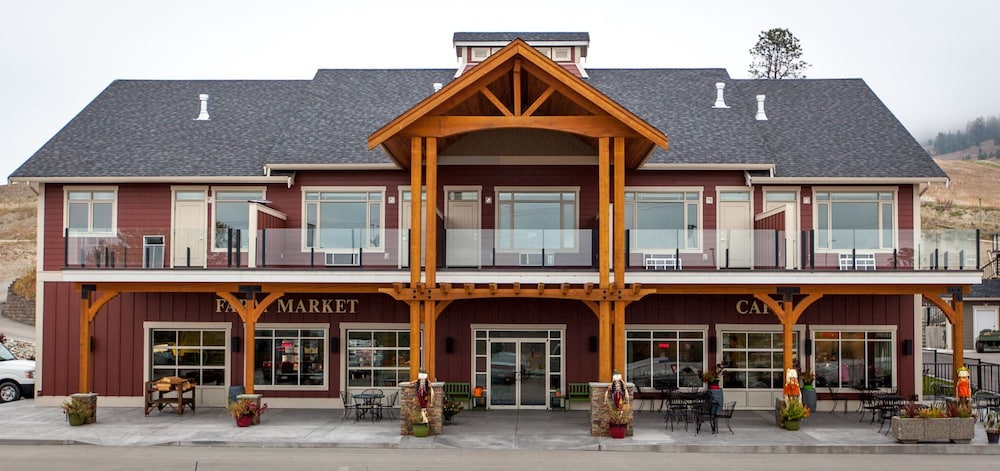 Kelowna Vacations - Hillcrest Farm Market BB - Property Image 1