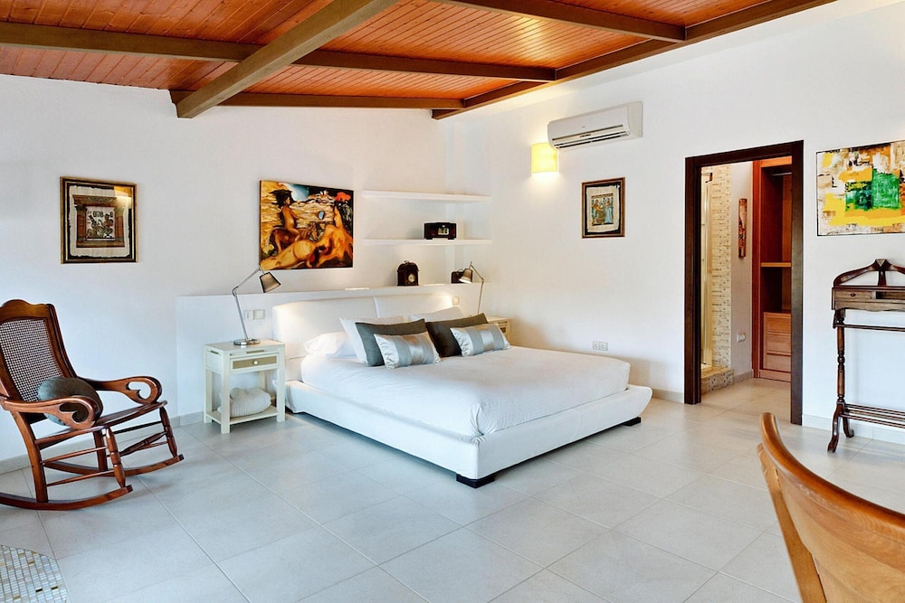 Dream Villa With Pool in Ingenio