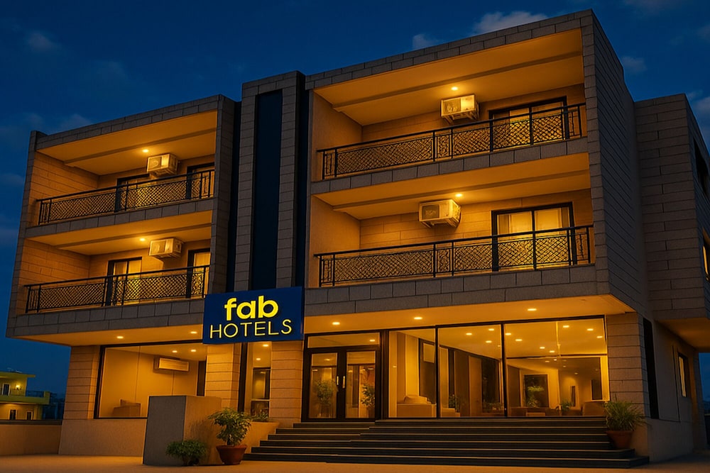 Fabhotel Prime The Golden Petals & Banquet