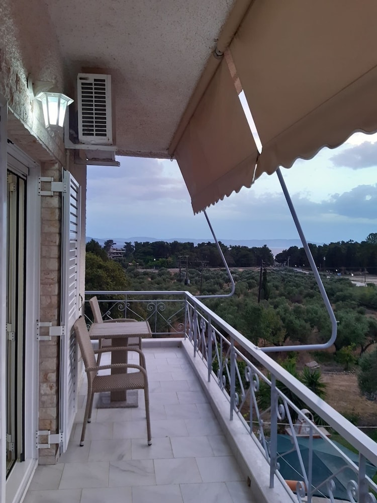 Giota Rooms view 3