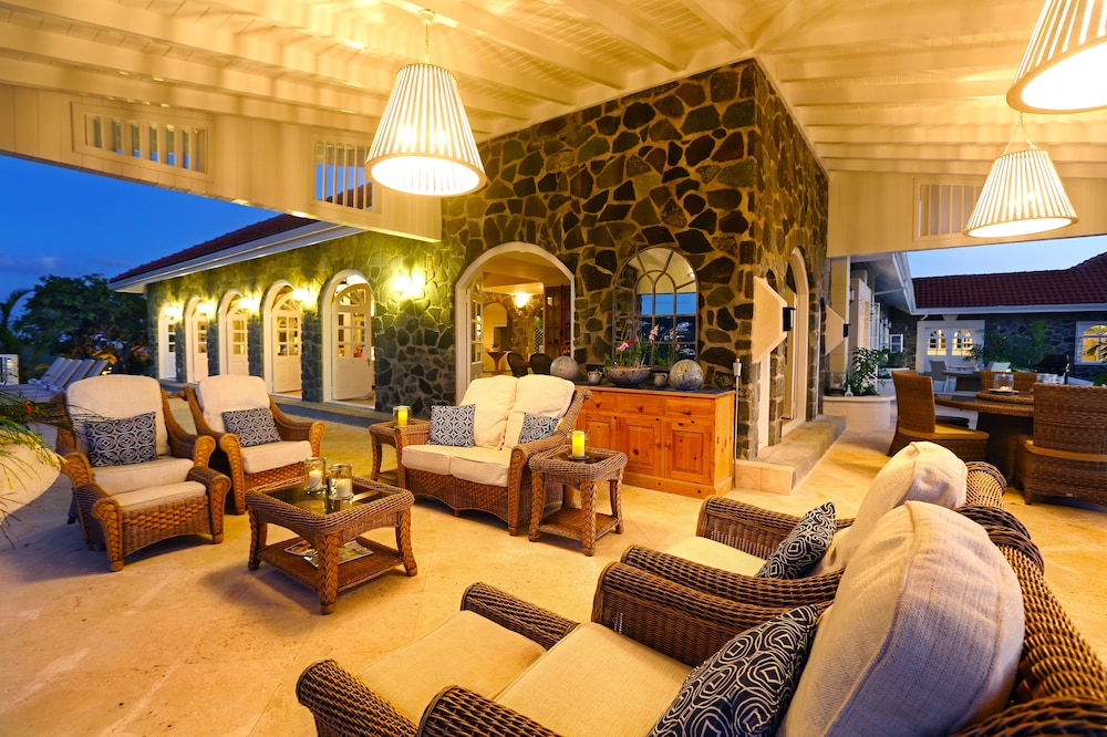 Villa Atlantis