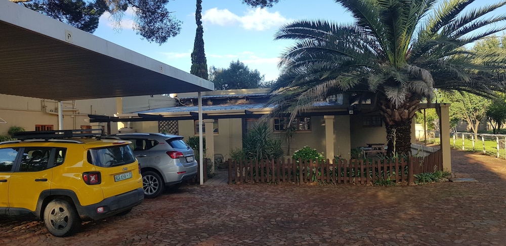 De Stallen Guesthouse