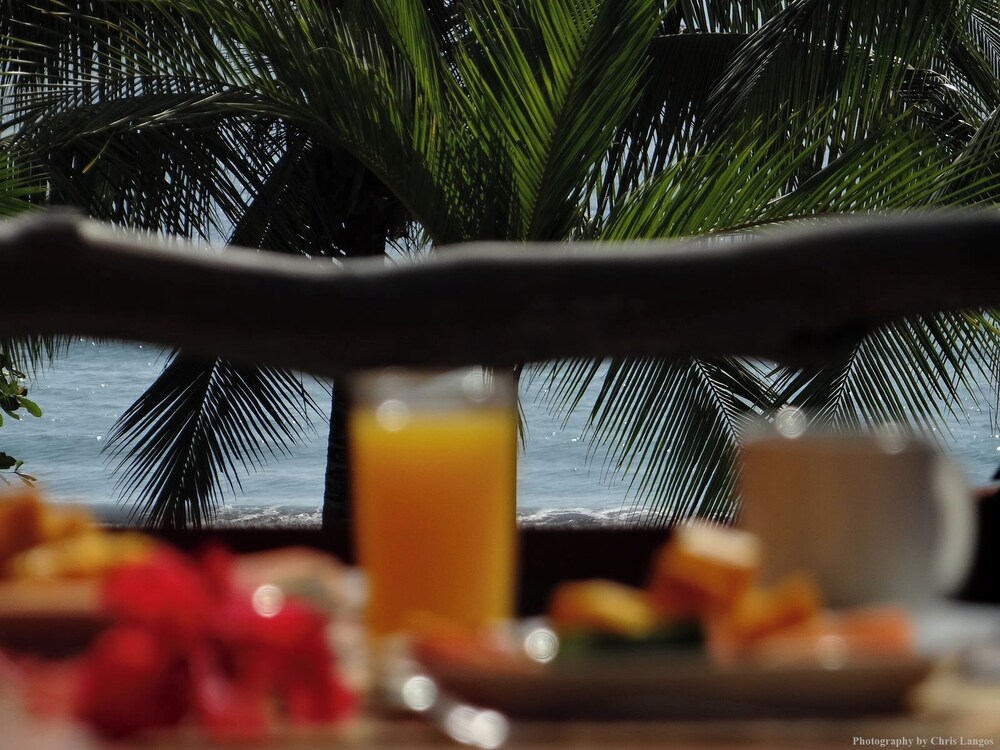 Agua Dulce On The Beach