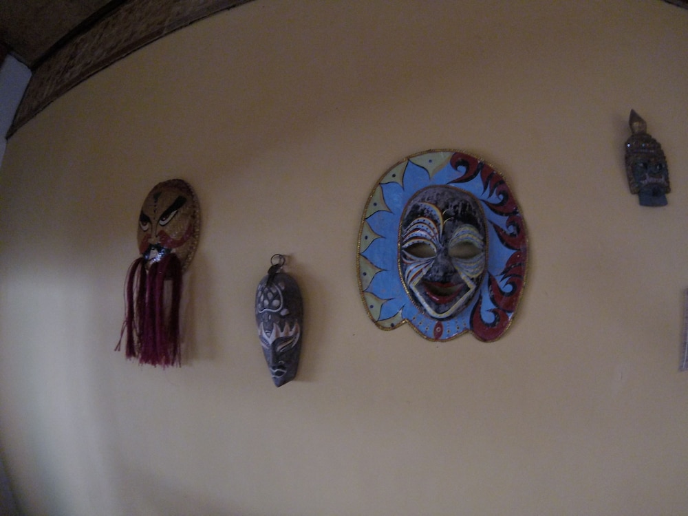 Carabao Backpackers & Guesthouse