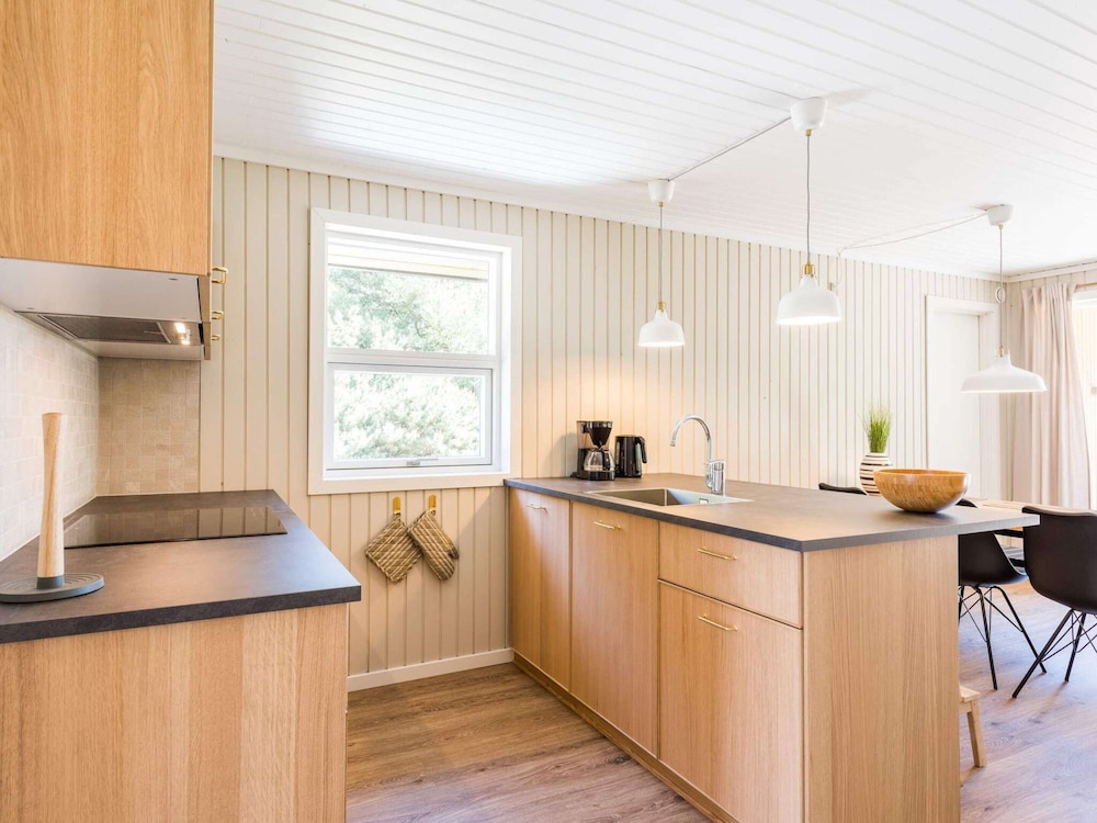 6 Person Holiday Home in Blavand view 4