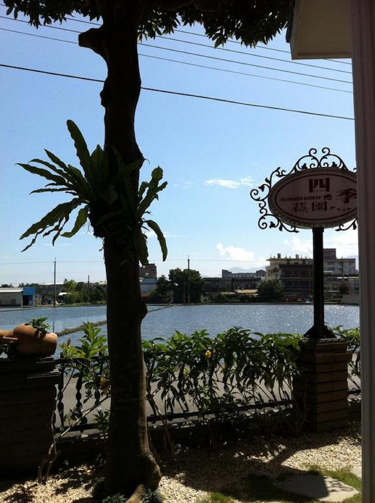 4 Seasons Garden B&B