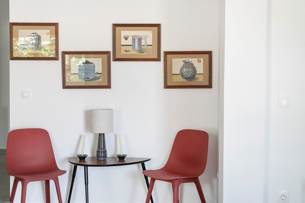 Artsi - 3BR Apt w Balcony in Athens