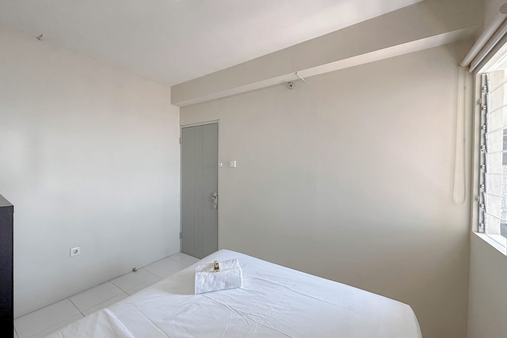 Best Deal 2Br At Dian Regency Apartment