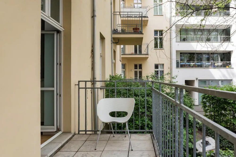 Top Luxury Space Spree Mitte Berlin