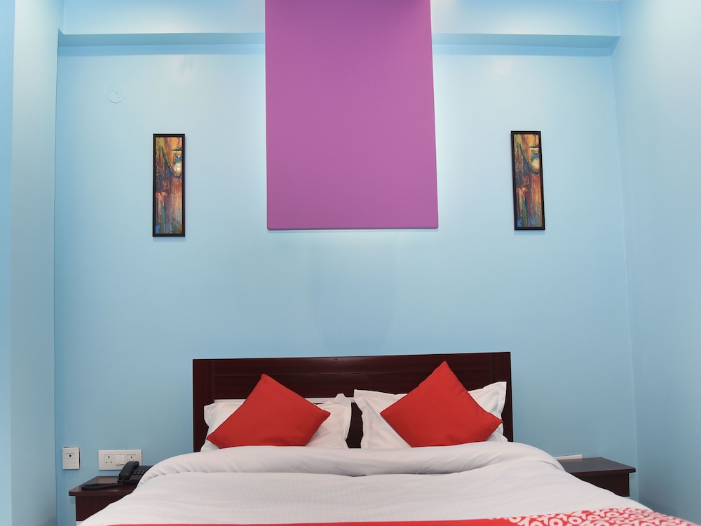 OYO 14798 Radha Swami Guest House