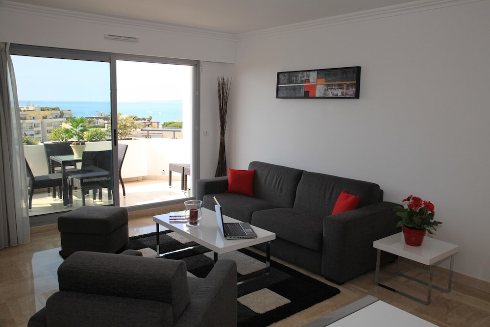 Apartment in Cote D'azur Near the Beach