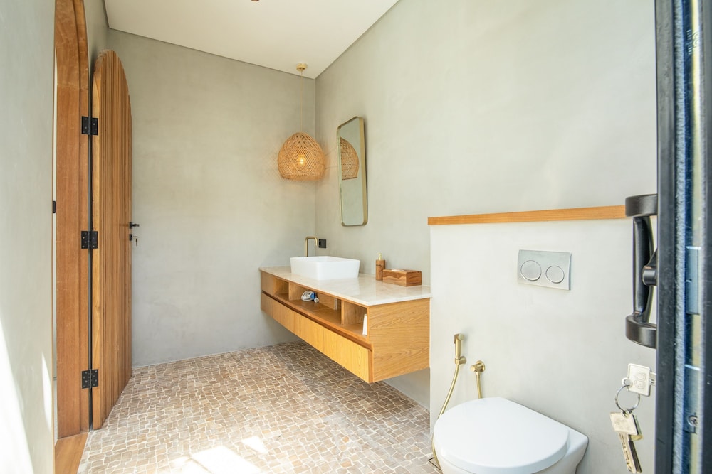 Villa Serai 5br to the Beach