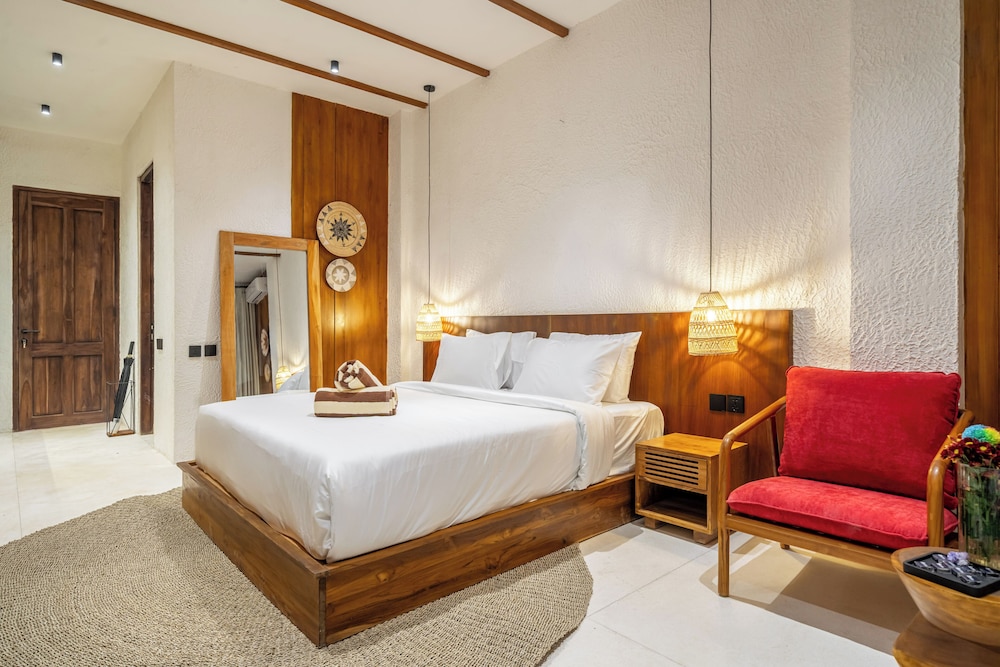 Sacred Jungle by EVDEkimi Ubud – Modern Villas and Apartments with Kitchens, Pools, & Personalized Concierge Service