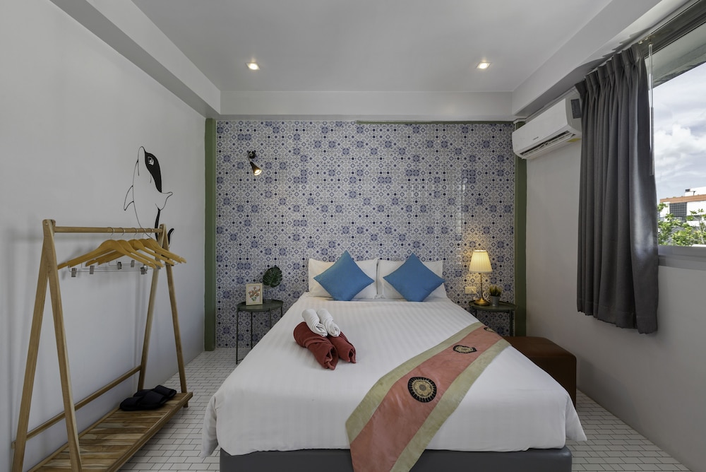 Hip Hostel