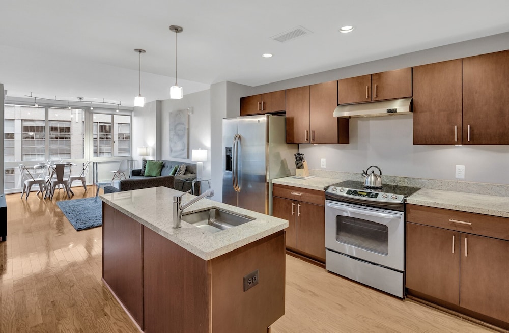 Global Luxury Suites at Foggy Bottom photo 4