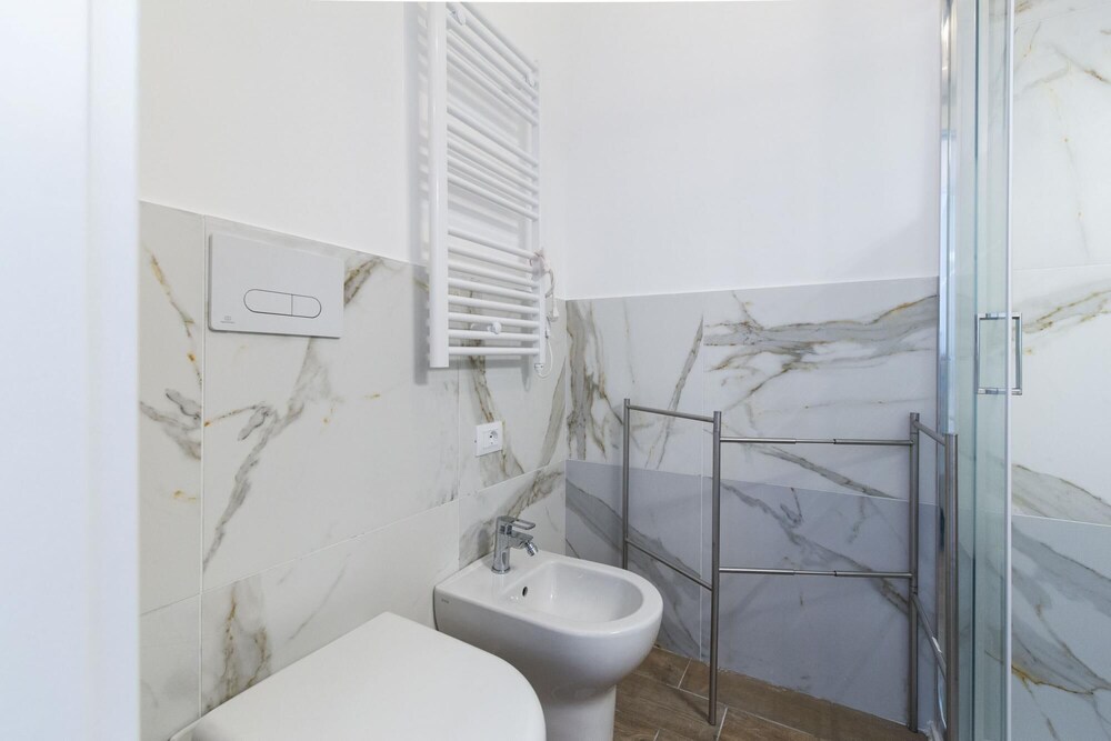 Noto 10 in Milan With 1 Bedrooms and 1 Bathrooms