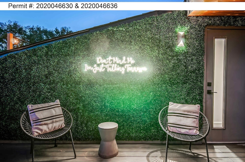 NEW 24 Guests 2 Rooftop Decks Near Downtown