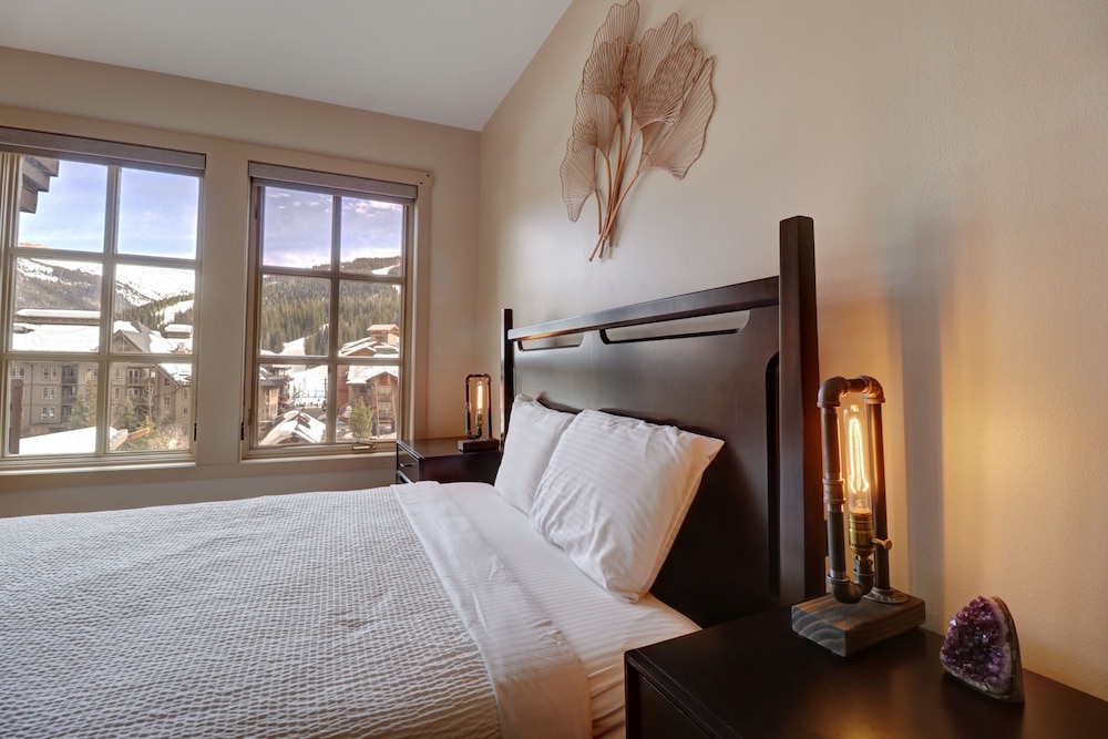 Pp409 Passage Point 2 Bedroom Condo