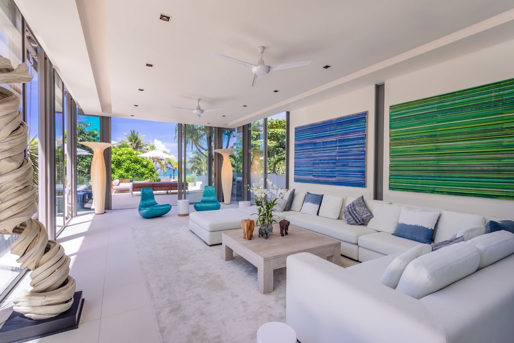 Villa Aqua