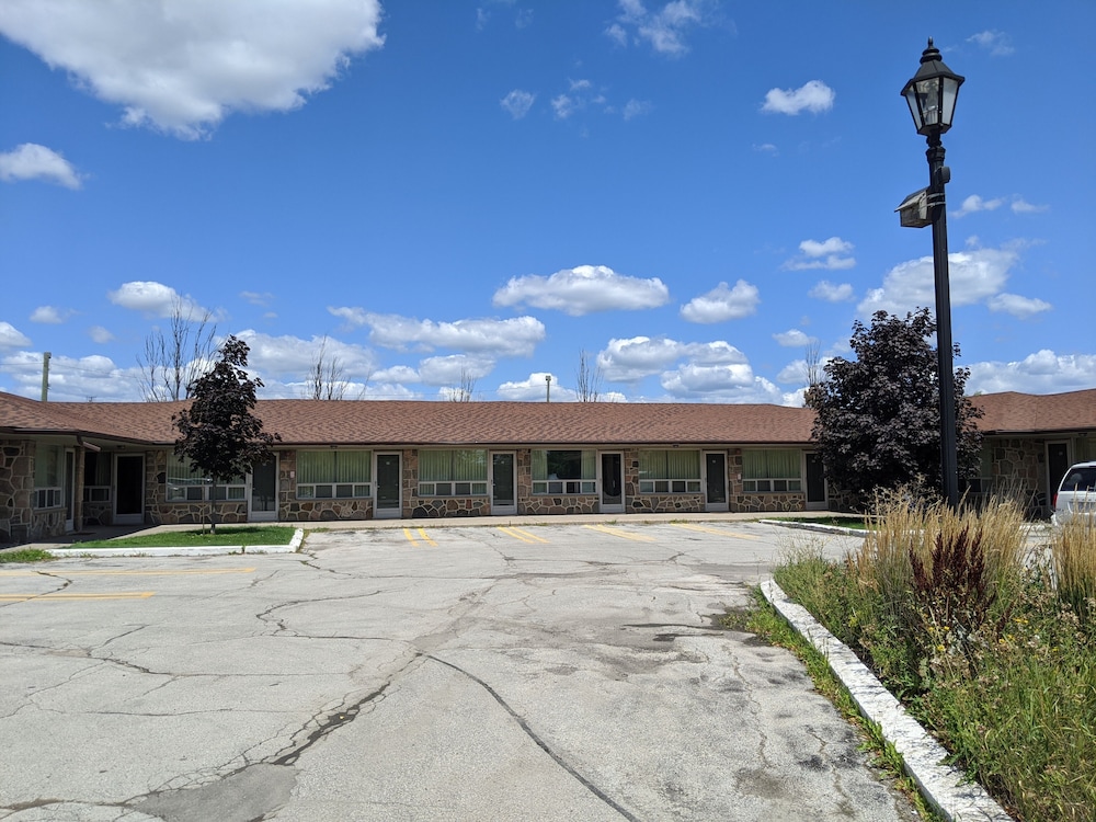 Vaughan Inn