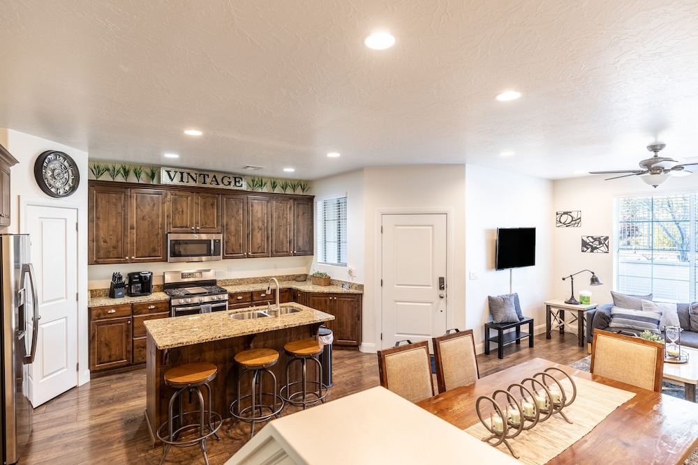 The Vintage 3 Bedroom Townhouse