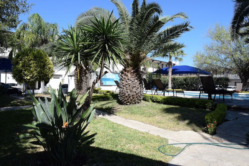 Reynosa Vacations - Hotel Virrey - Property Image 3