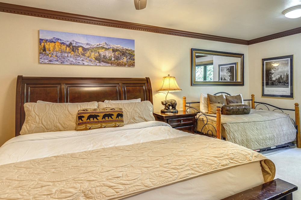 Steps to Ski Shuttle: Breckenridge Home w/ Hot Tub