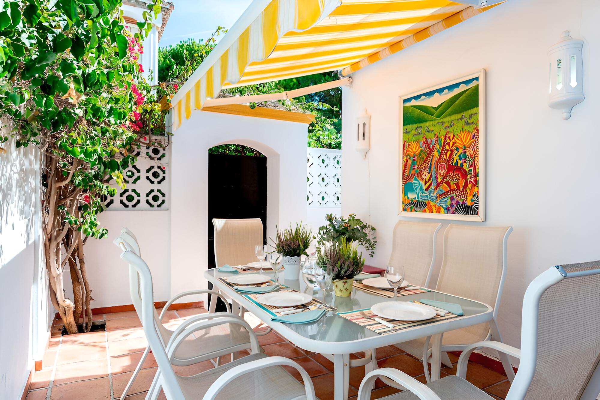 3 Bdrs Apartm With Private Terraces & Communal Swimming Pool in Estepona Benamara II photo 4