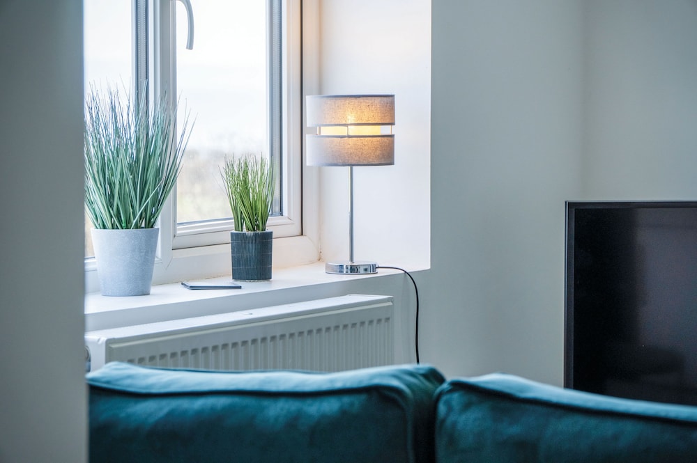 Oasis - 2 Bed Apartment - Ocean Breeze
