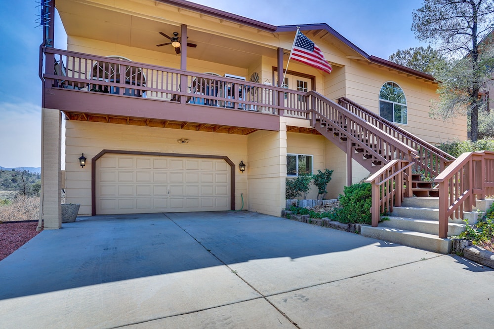 5 Mi to Dtwn Prescott: Home w/ Deck & Mtn Views view 3