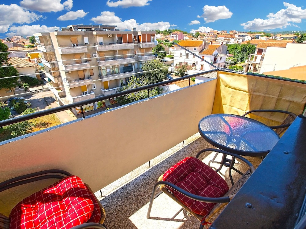 Apartment 1414 view 5