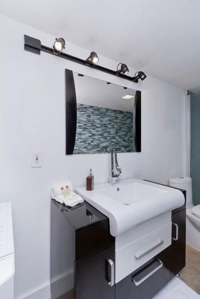 Old School By Signature Vacation Rentals