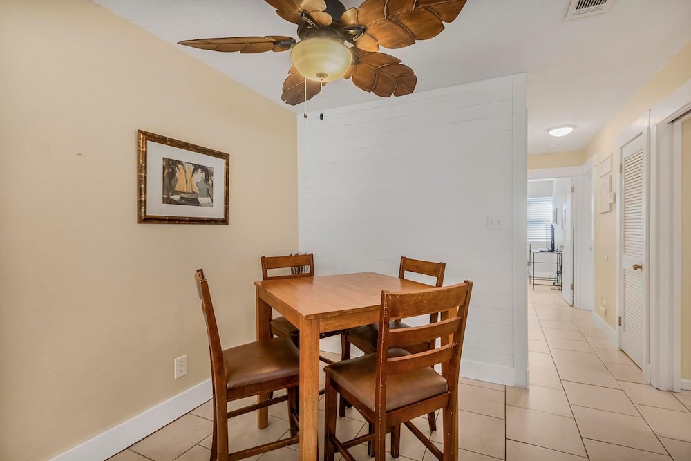 Sea Breeze 203