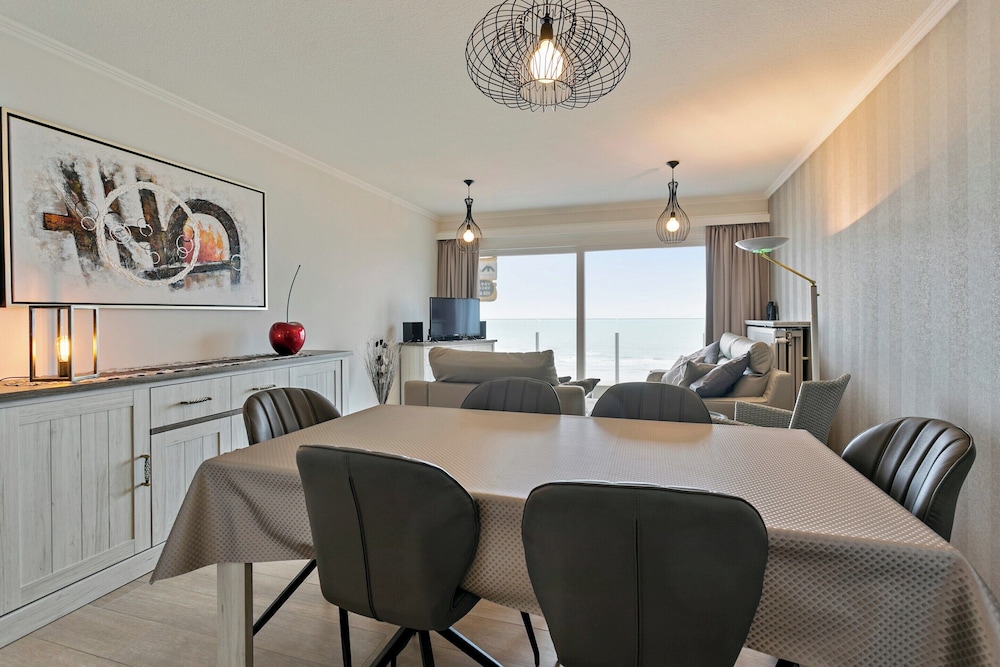 Apartment in Blankenberge With Sea Views